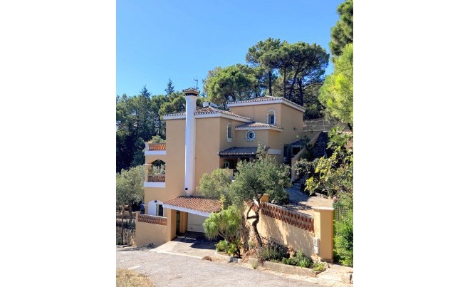 Venta · Villa / Chalet · Estepona · Costa del Sol