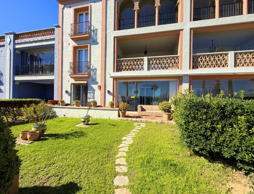 Sale · Apartment / Flat · Casares · Costa del Sol