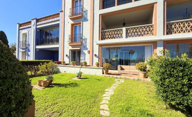 Sale · Apartment / Flat · Casares · Costa del Sol