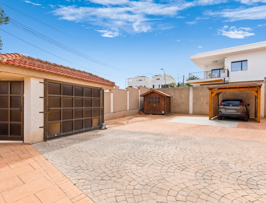 Venta · Villa / Chalet · Los Balcones