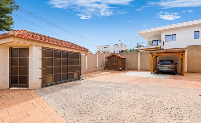 Venta · Villa / Chalet · Los Balcones