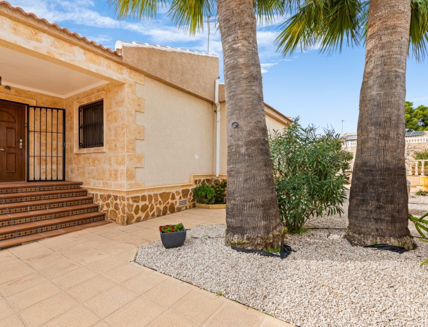 Venta · Villa / Chalet · Los Balcones