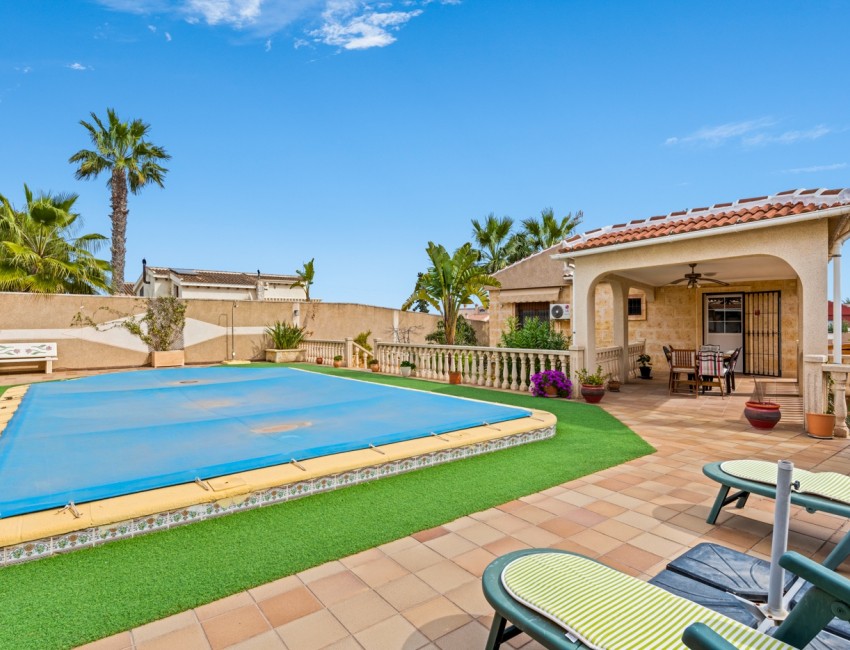 Venta · Villa / Chalet · Los Balcones