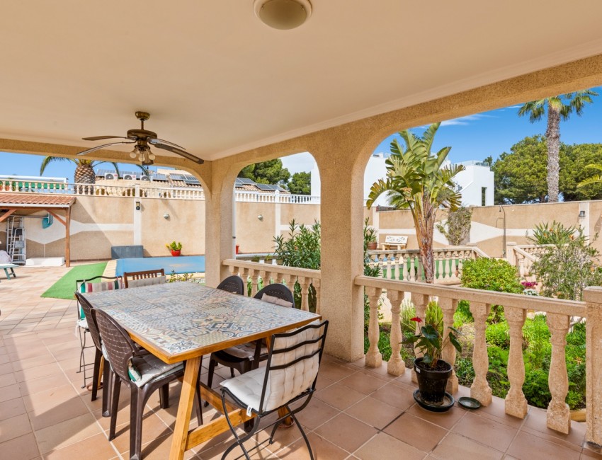 Venta · Villa / Chalet · Los Balcones