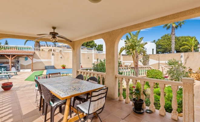 Venta · Villa / Chalet · Los Balcones