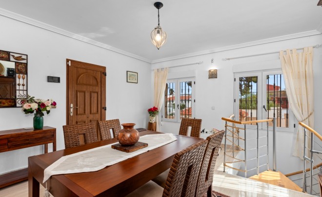 Venta · Villa / Chalet · Los Balcones