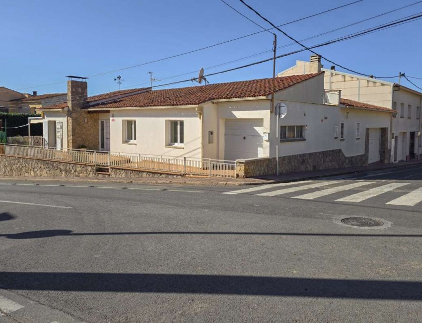 Revente · Bungalow / Maison de Ville · Torroella de Montgrí
