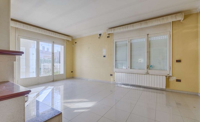 Revente · Bungalow / Maison de Ville · Torroella de Montgrí