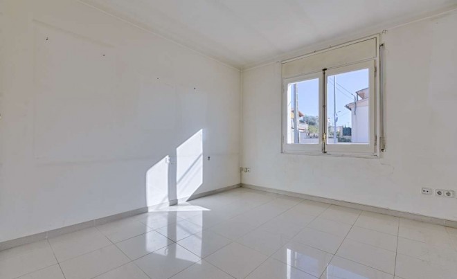 Revente · Bungalow / Maison de Ville · Torroella de Montgrí