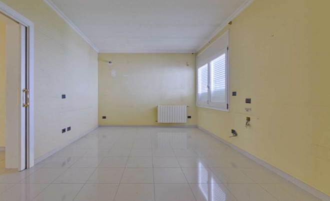 Revente · Bungalow / Maison de Ville · Torroella de Montgrí