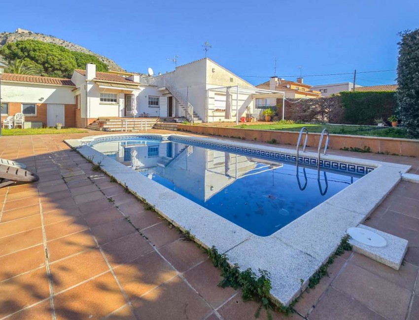 Revente · Bungalow / Maison de Ville · Torroella de Montgrí