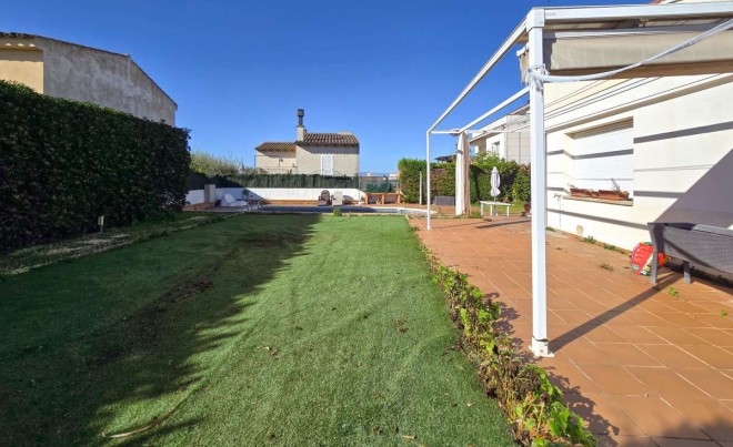 Revente · Bungalow / Maison de Ville · Torroella de Montgrí