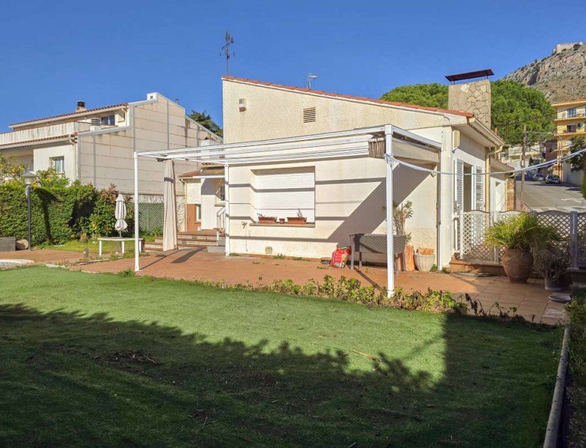 Revente · Bungalow / Maison de Ville · Torroella de Montgrí