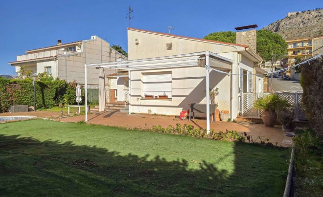 Revente · Bungalow / Maison de Ville · Torroella de Montgrí