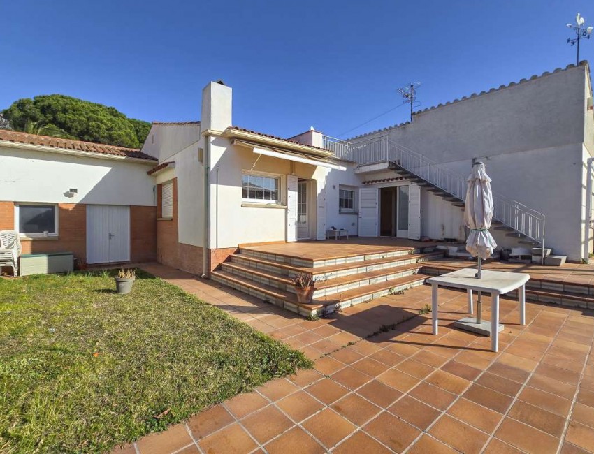 Revente · Bungalow / Maison de Ville · Torroella de Montgrí