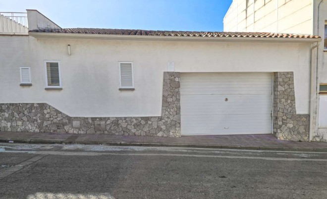 Revente · Bungalow / Maison de Ville · Torroella de Montgrí