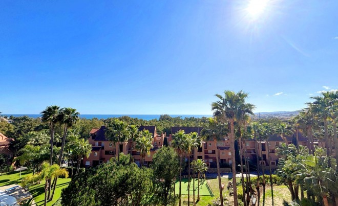 Sale · Apartment / Flat · Casares · Costa del Sol