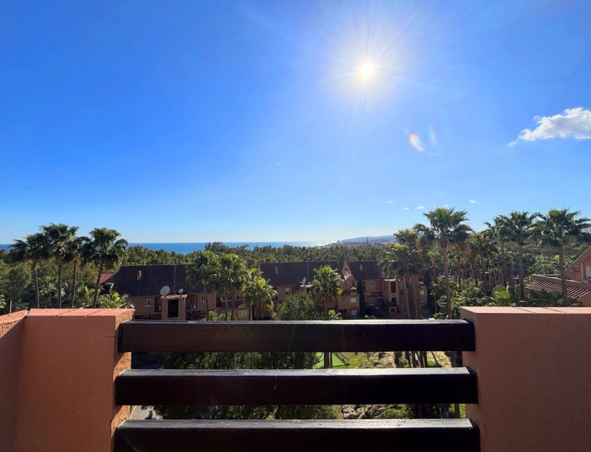 Sale · Apartment / Flat · Casares · Costa del Sol