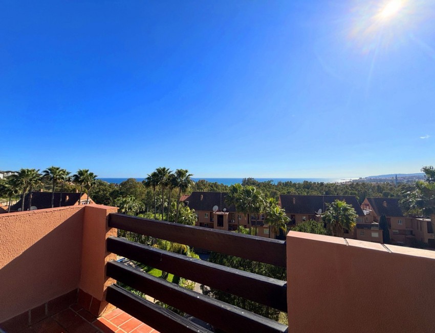 Sale · Apartment / Flat · Casares · Costa del Sol