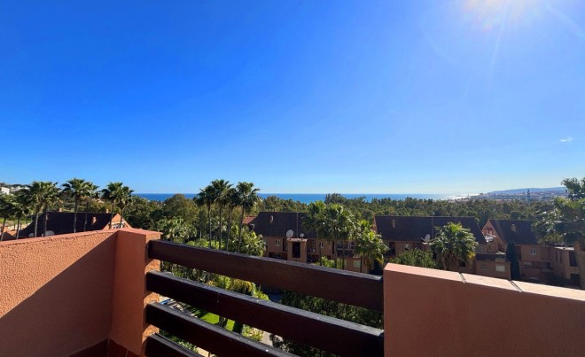 Sale · Apartment / Flat · Casares · Costa del Sol