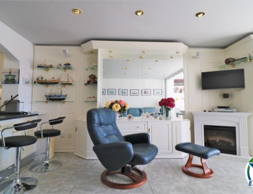 Revente · Villa · Salins