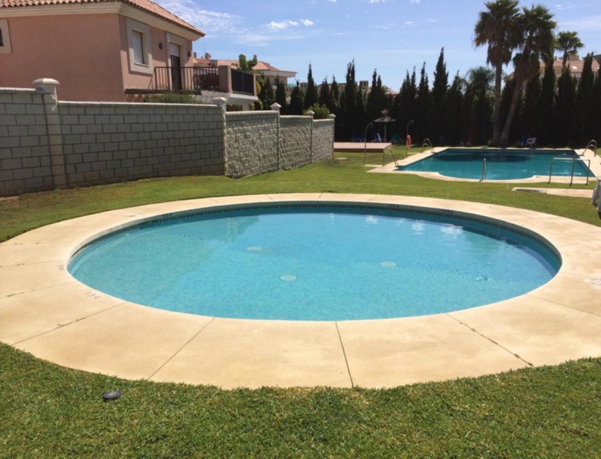 Sale · Apartment / Flat · San Luis de Sabinillas · Costa del Sol