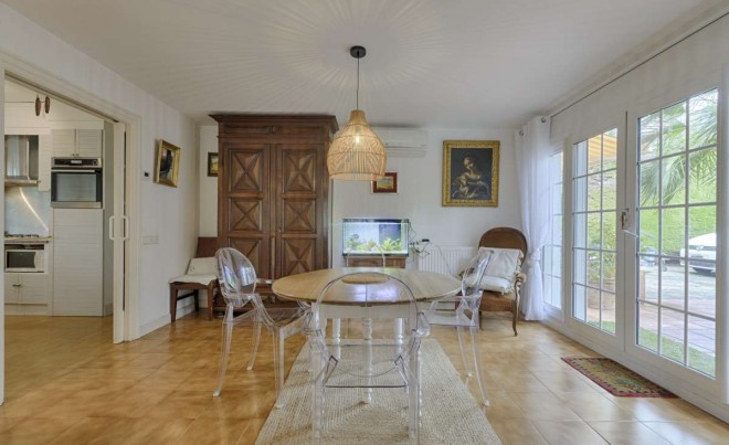 Revente · Bungalow / Maison de Ville · Mas Oliva