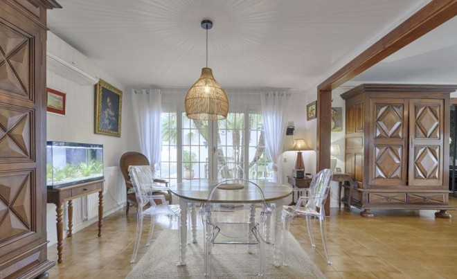 Revente · Bungalow / Maison de Ville · Mas Oliva