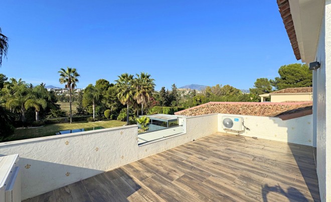 Venta · Villa / Chalet · El Paraiso · Costa del Sol