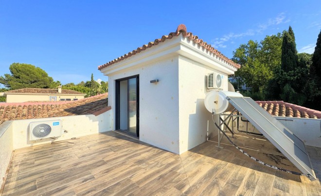 Venta · Villa / Chalet · El Paraiso · Costa del Sol