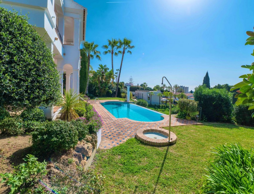 Venta · Villa / Chalet · Marbella · Costa del Sol