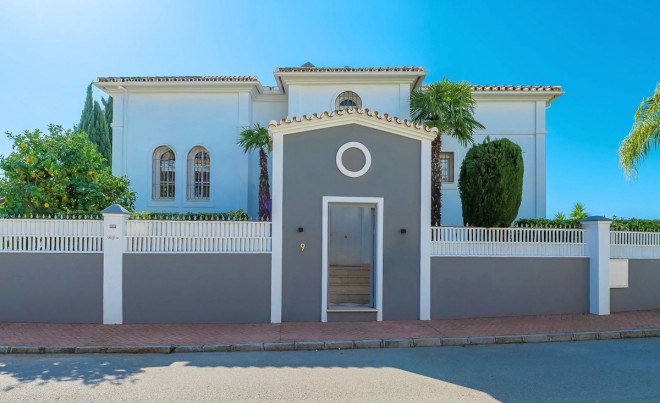 Venta · Villa / Chalet · Marbella · Costa del Sol