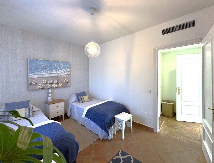 Venta · Apartamento / Piso · Casares · Costa del Sol