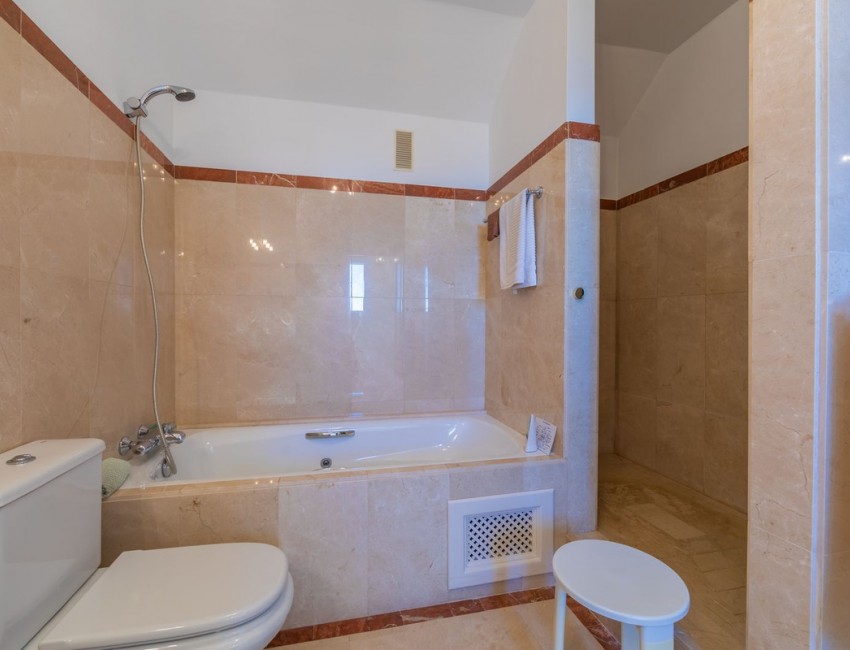 Venta · Apartamento / Piso · Casares · Costa del Sol