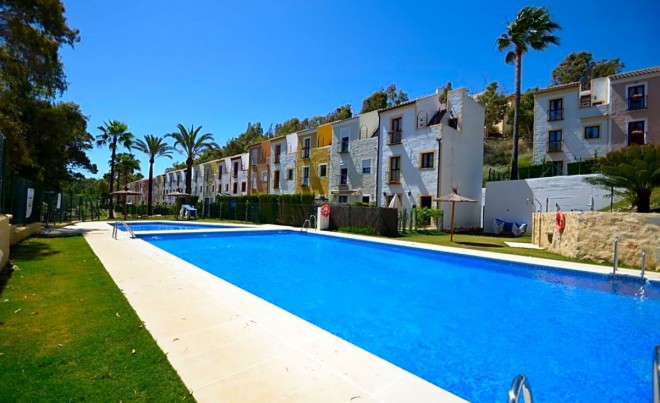 Revente · Bungalow / Maison de Ville · Casares · Costa del Sol