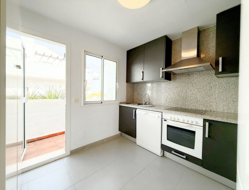 Sale · Apartment / Flat · Valle Romano · Costa del Sol