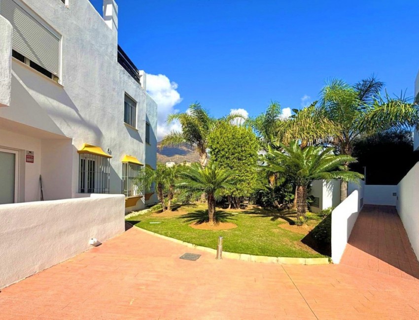 Sale · Apartment / Flat · Valle Romano · Costa del Sol