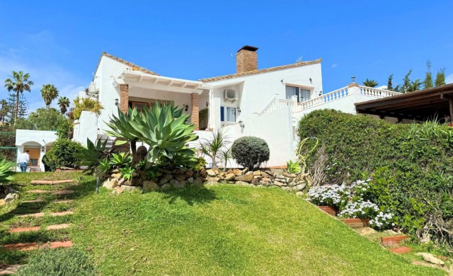 Venta · Villa / Chalet · Estepona · Costa del Sol