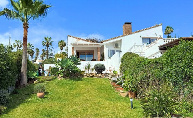 Venta · Villa / Chalet · Estepona · Costa del Sol