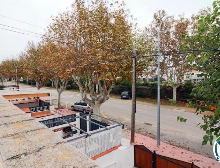 Revente · Bungalow / Maison de Ville · Empuriabrava