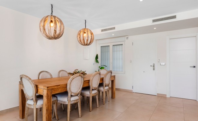 Venta · Bungalow / Adosado / Semiadosado · San Juan Alicante