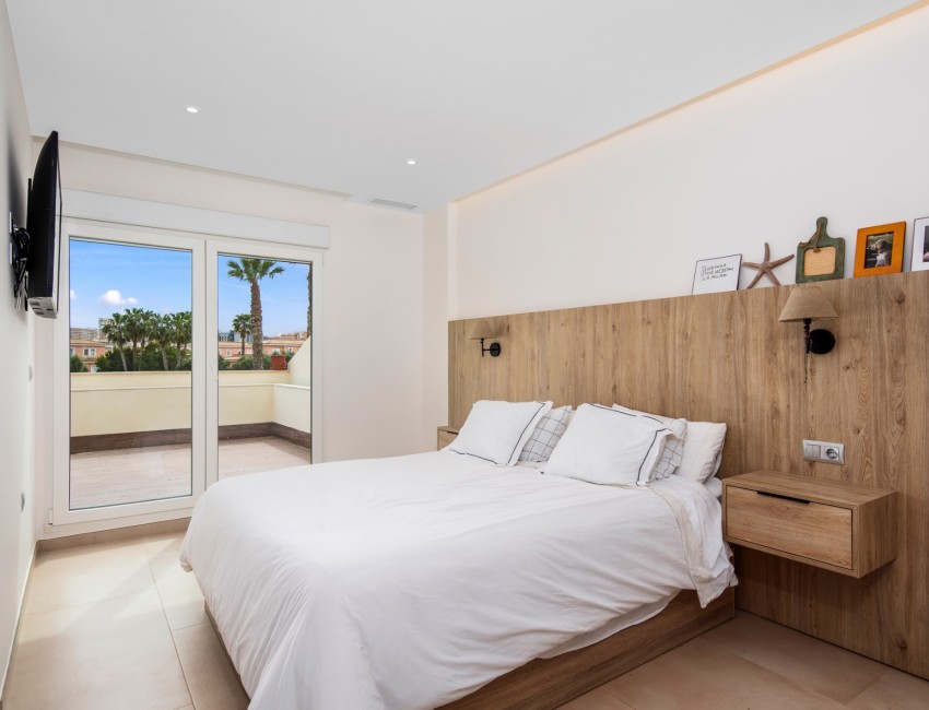 Venta · Bungalow / Adosado / Semiadosado · San Juan Alicante