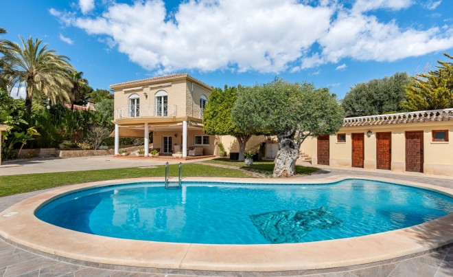 Venta · Villa / Chalet · Elche/Elx