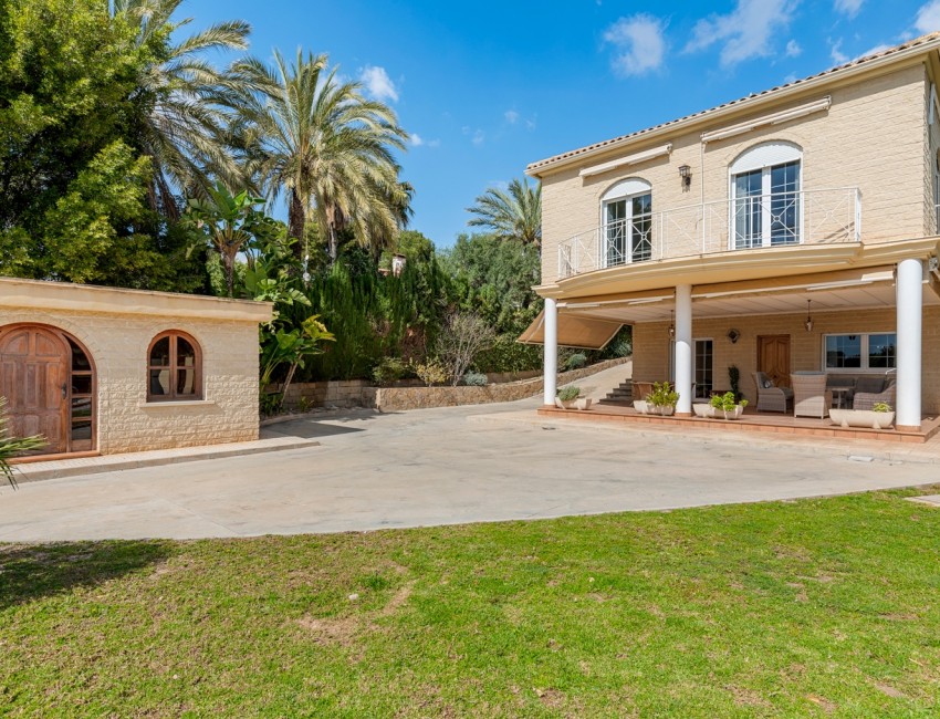 Venta · Villa / Chalet · Elche/Elx