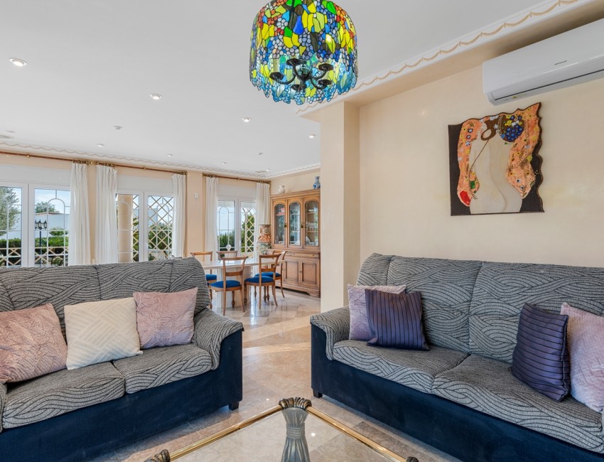 Venta · Villa / Chalet · Elche/Elx