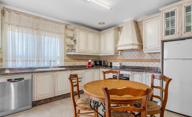 Venta · Villa / Chalet · Elche/Elx