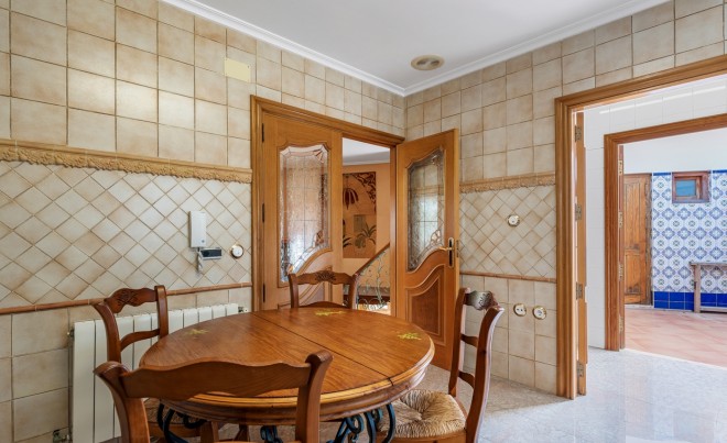 Venta · Villa / Chalet · Elche/Elx