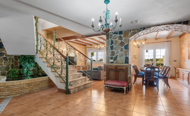 Venta · Villa / Chalet · Elche/Elx