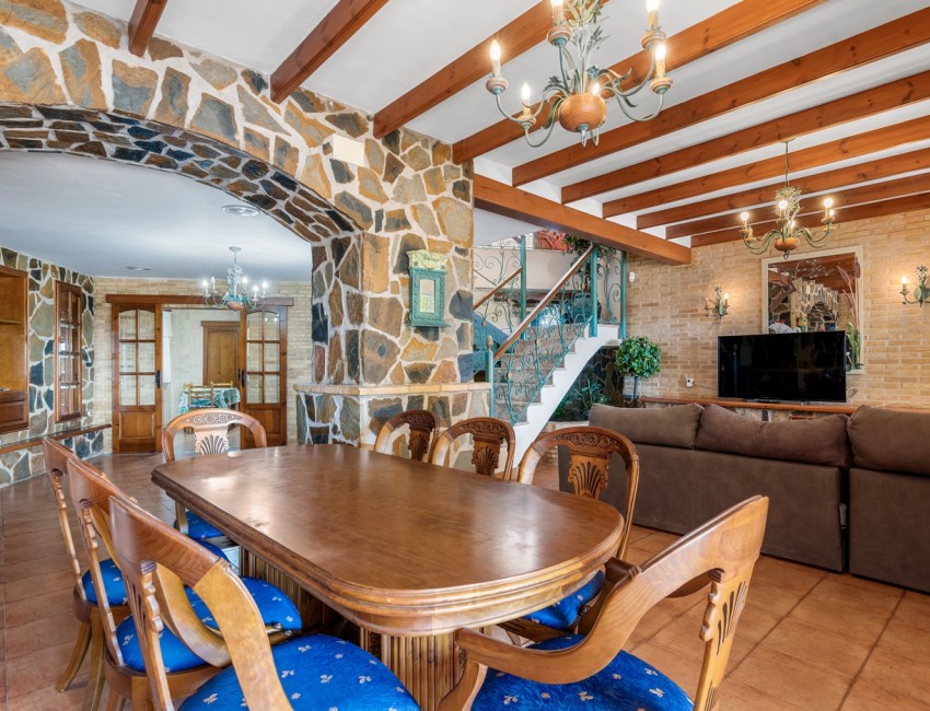 Venta · Villa / Chalet · Elche/Elx