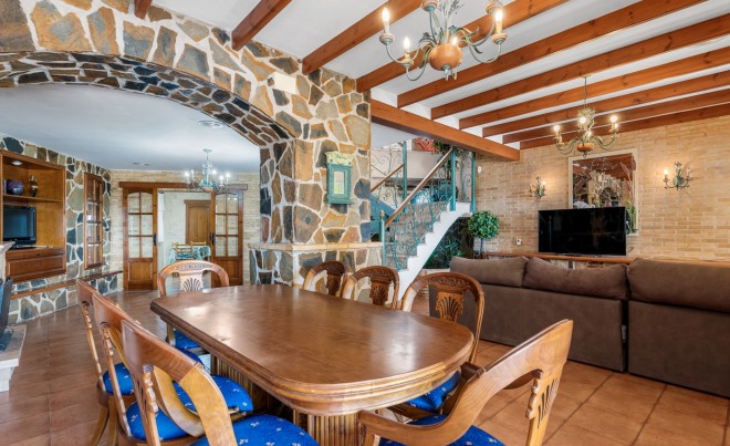 Venta · Villa / Chalet · Elche/Elx